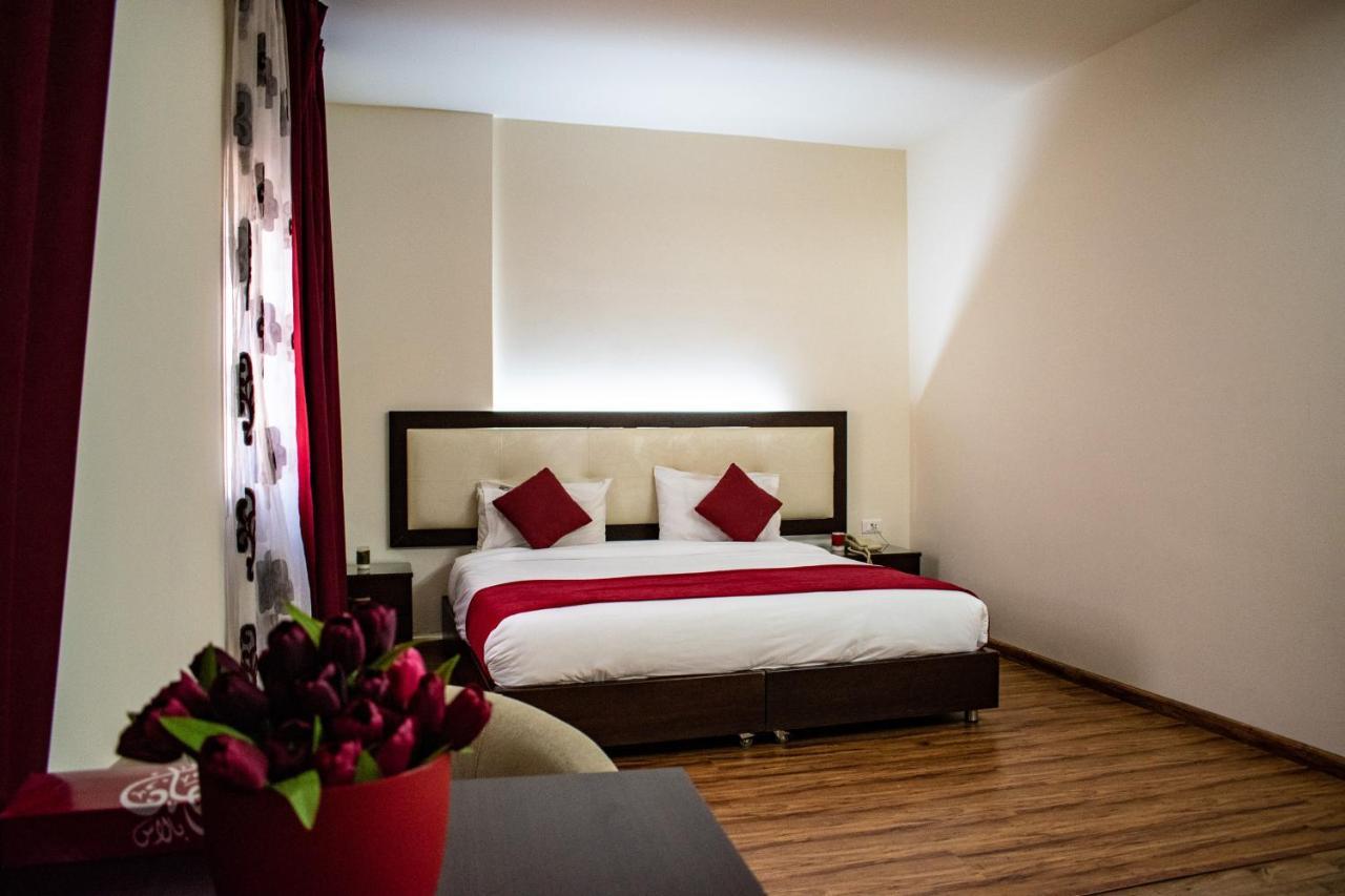 Al Murjan Palace Hotel Джуния Екстериор снимка